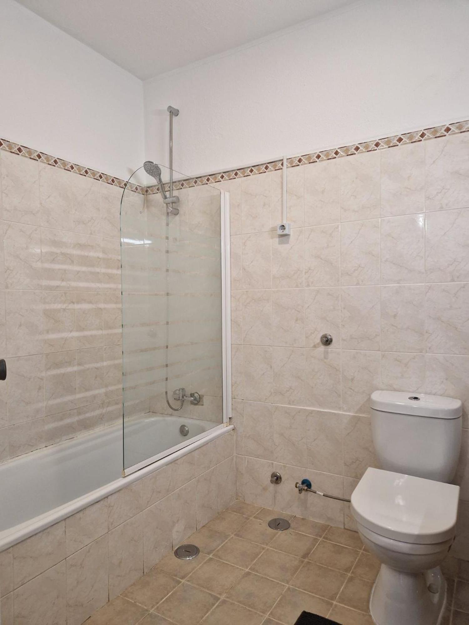 Apartment 5 *